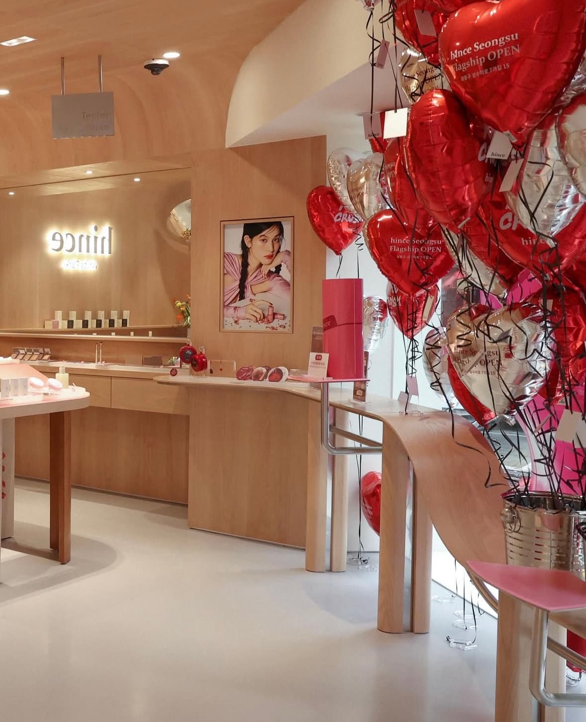 hince 聖水 gallery 4