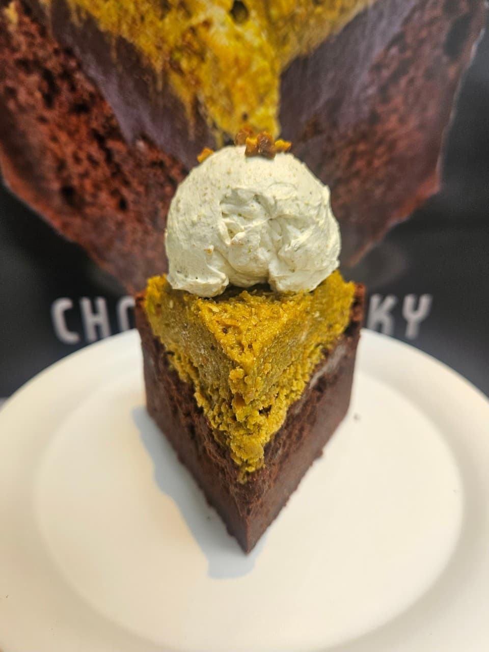 ドバイチョコケーキ (Dubai Choco Cake)