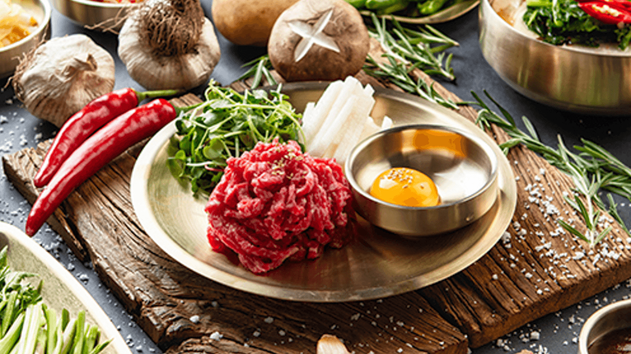 韓牛ユッケ (Hanwoo Yukhoe)