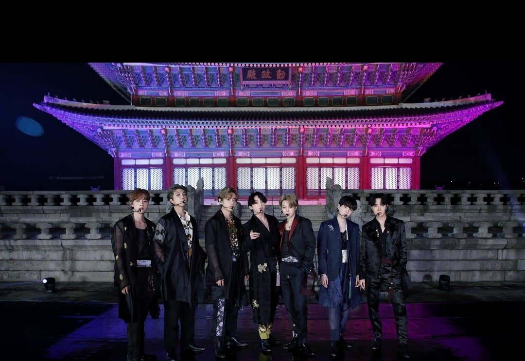 BTS全員兵役終了、王の帰還の舞台は『光化門』