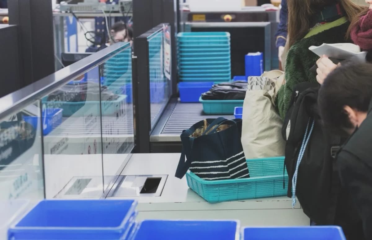 『機内持ち込み荷物』によく入れてしまうもの