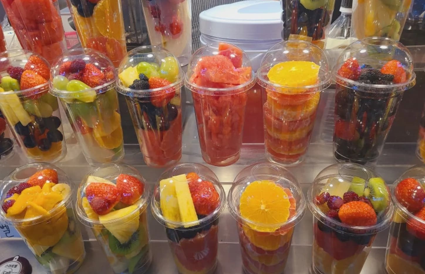 スイカ、いちご、マンゴー : 5,000ウォン / バナナ、パイナップル、キウイ : 4,000ウォン