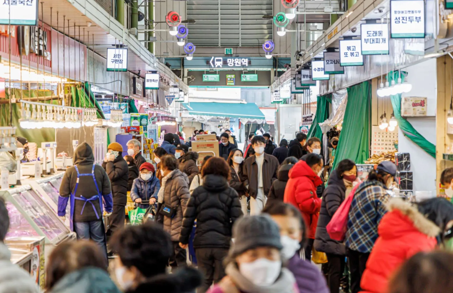 ソウルの中心部ではなく、地元の人々の生活エリアを結ぶ路線