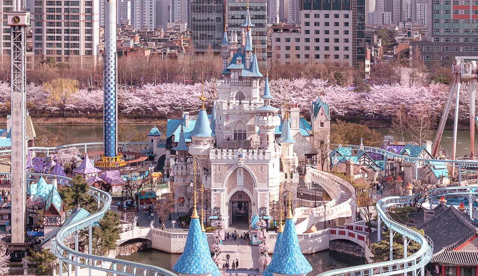 雨の日でも思いっきり楽しめちゃうのが嬉しいポイント !