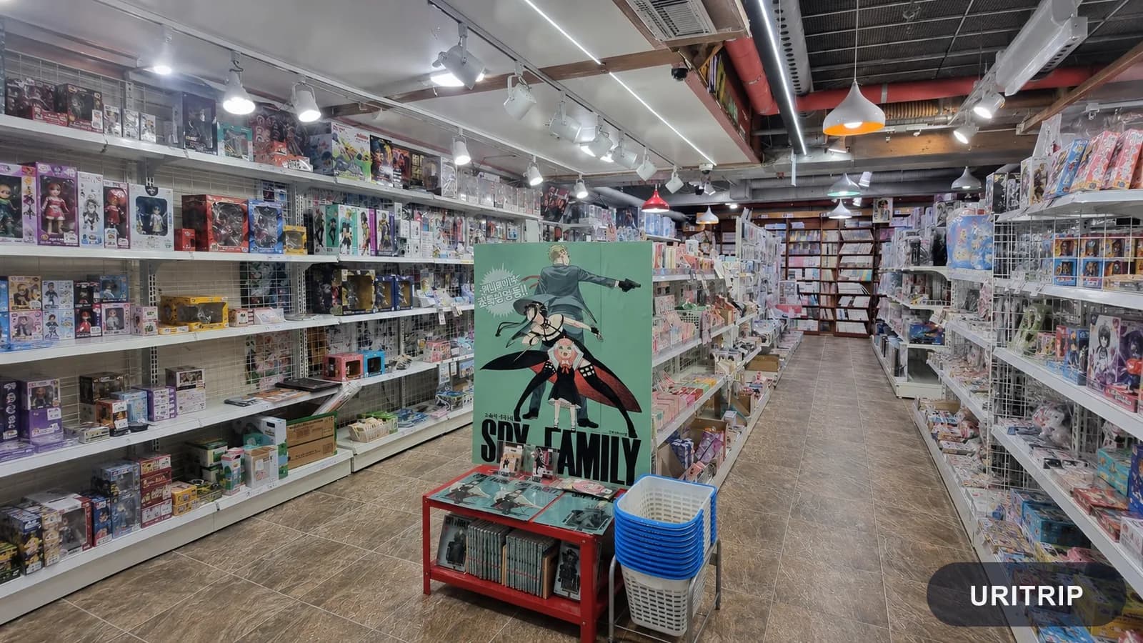コミックゾーン大林社とは?漫画専門書店とアニメグッズショップが一つに