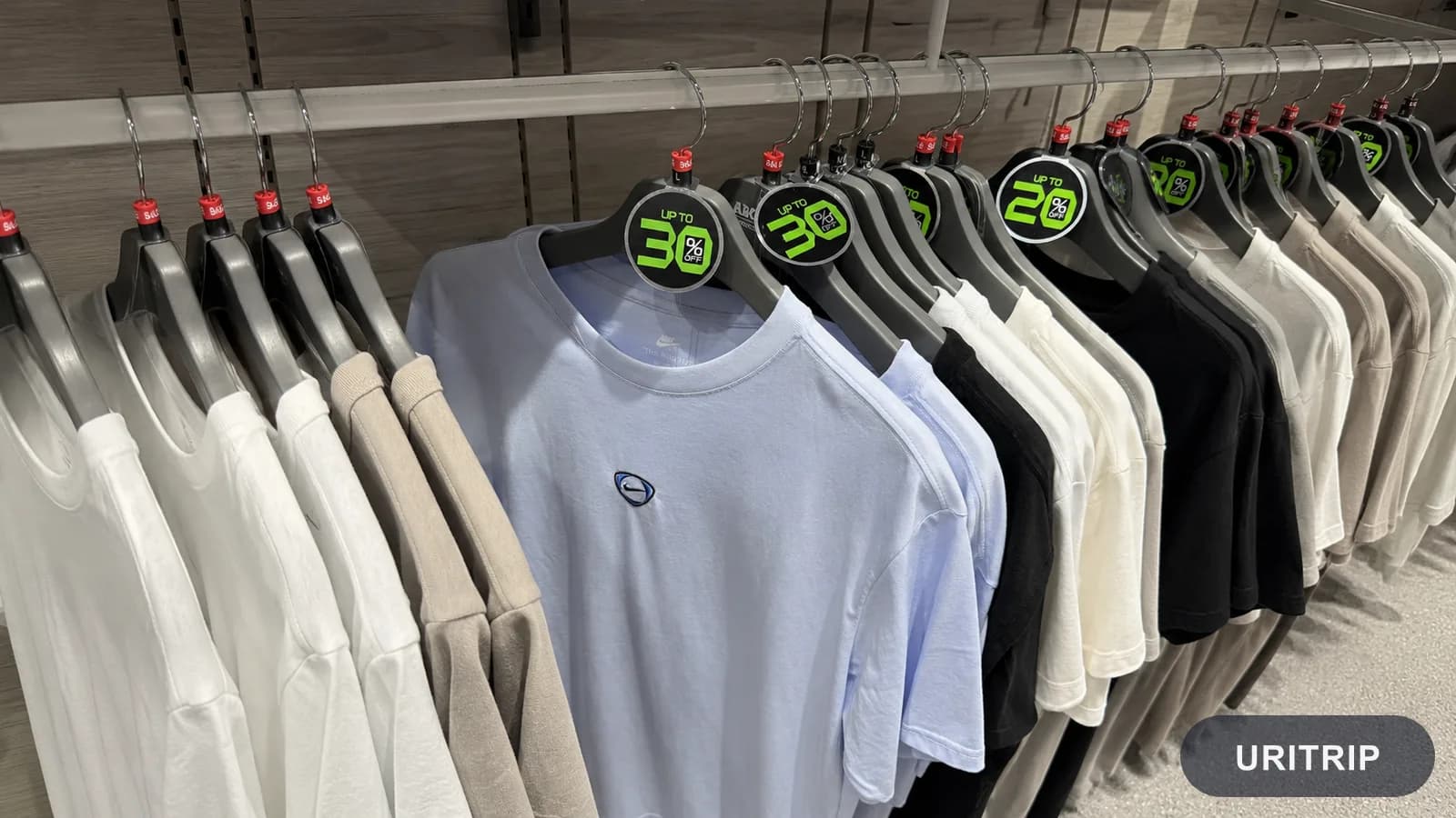 ABC-MART GRAND STAGE 江南本店(エービーシー・マート) 1