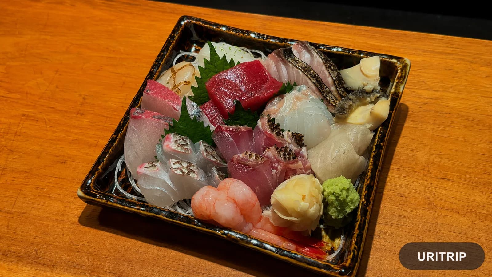 季節の刺身盛り合わせ(2人・8〜9種)