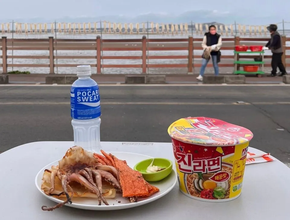 ビールや焼酎とともに“昼飲み”にも◎