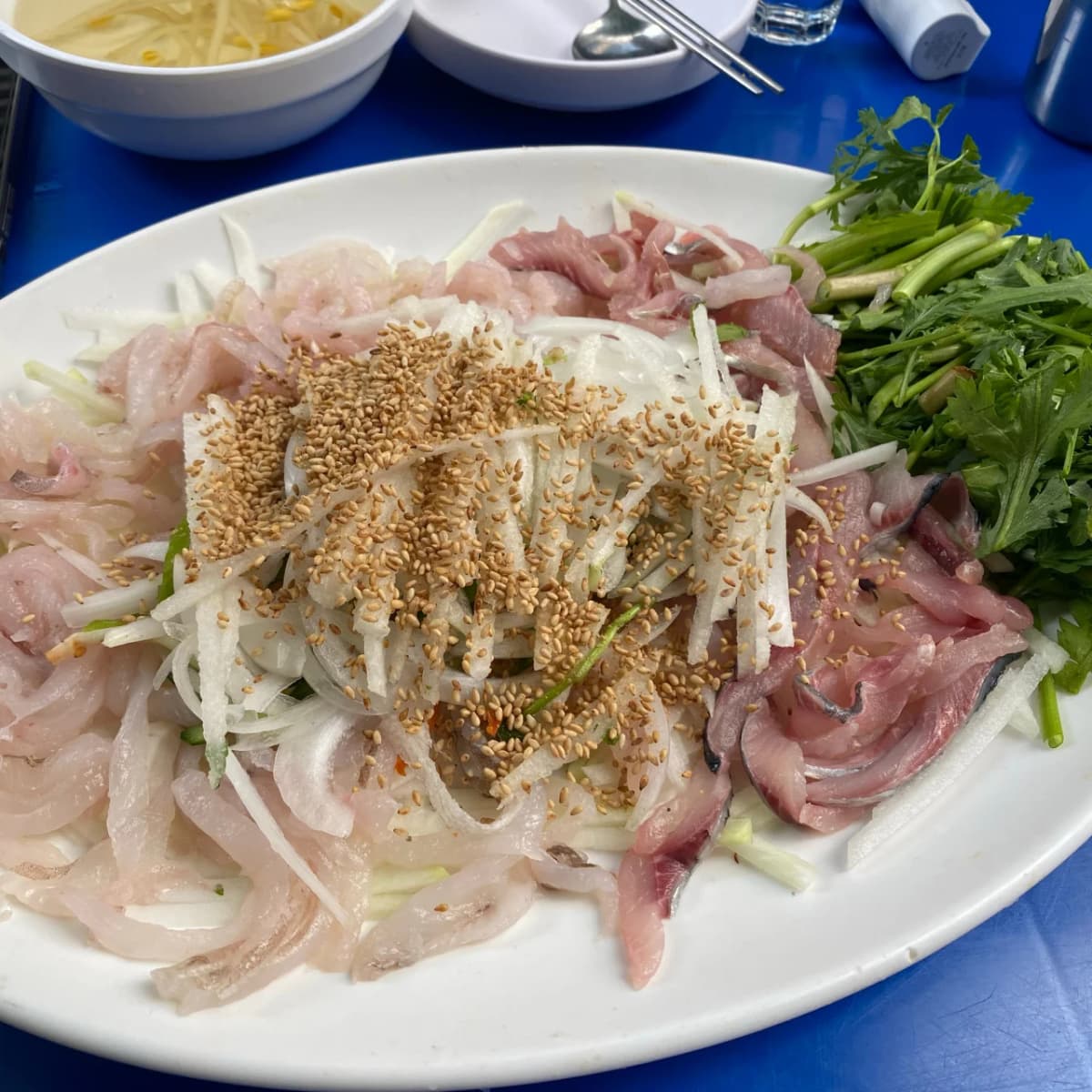 盈徳刺身食堂