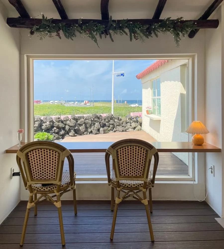 居心地の良いコージーな雰囲気のカフェ