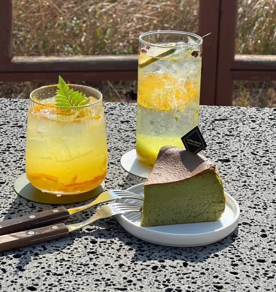 ベーカリーやスイーツが超充実