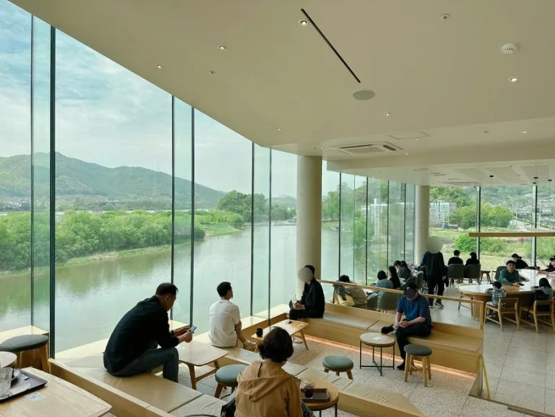 車がなくてもアクセスしやすいロケーション