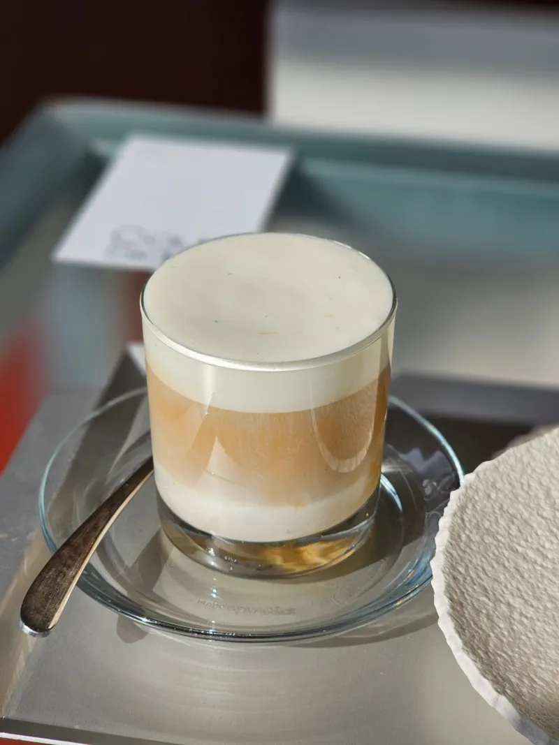 コートサイドラテ