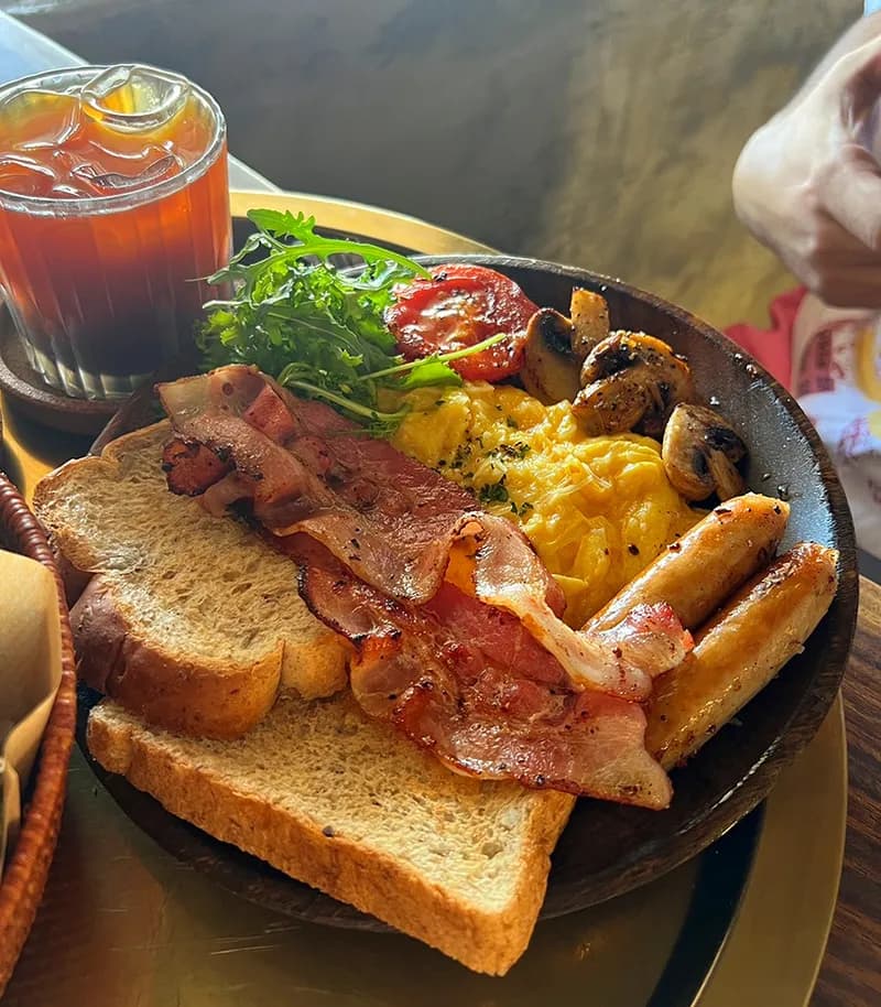 ロイヤルブレックファスト