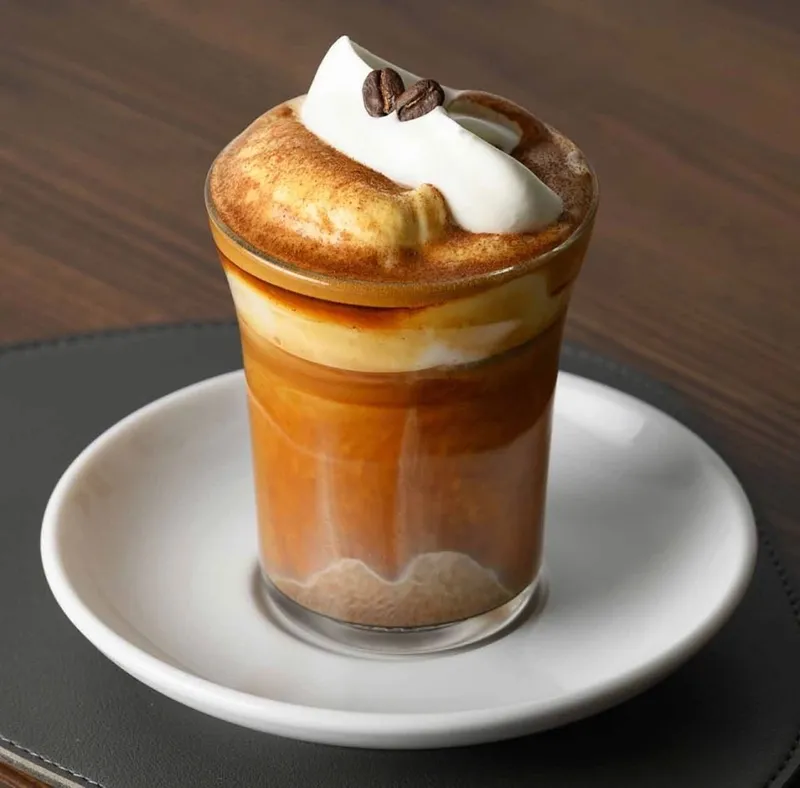 ダポディルラテ