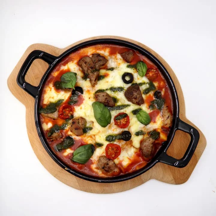 黒豚モッツァレラトマトパスタ