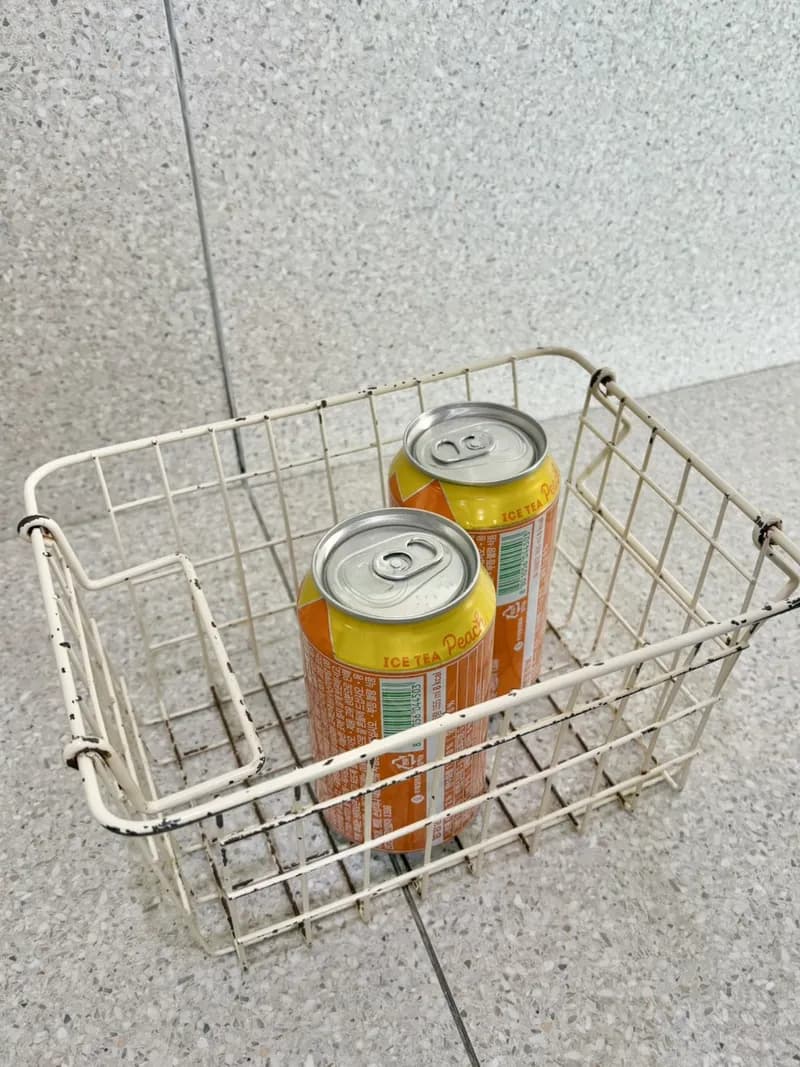 大人入場料+缶飲料1つ