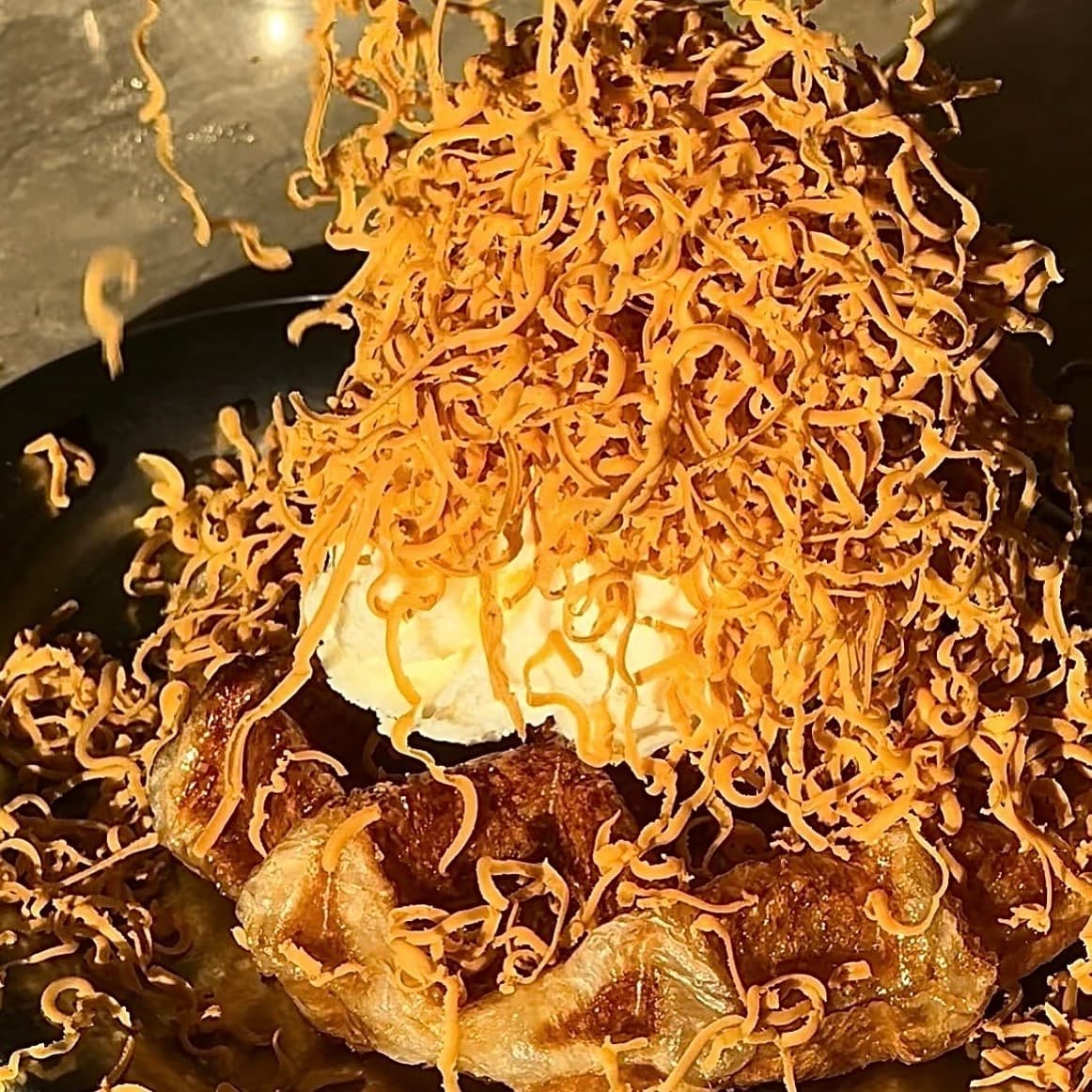 ブラウンチーズアイスクリームワッフル