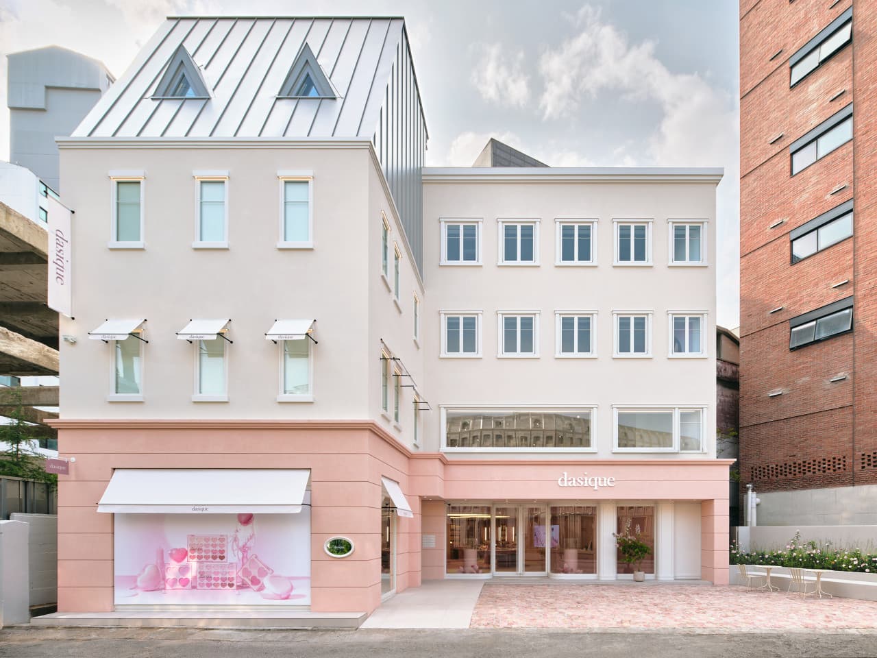 dasique 聖水フラグシップストア