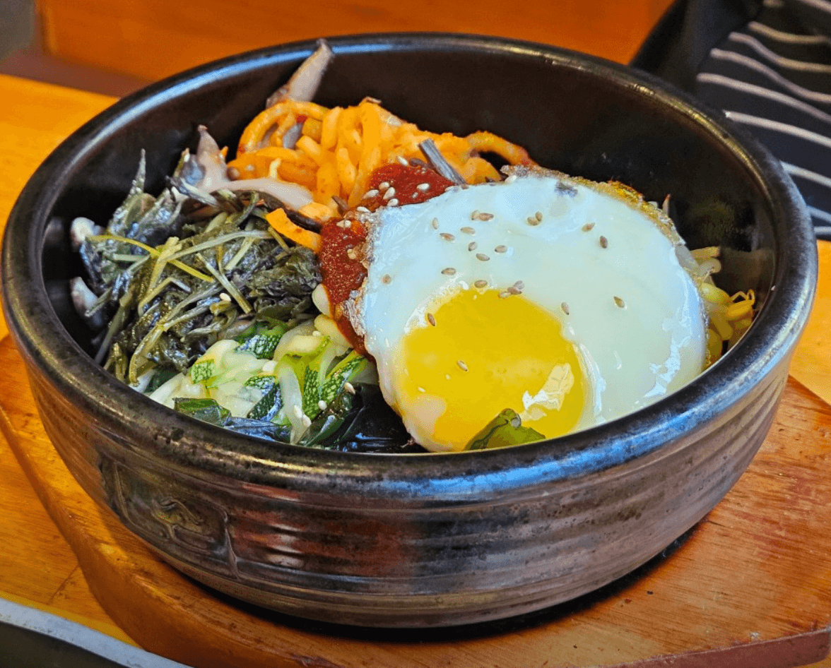 石焼ビビンバは「おこげ」がうまい