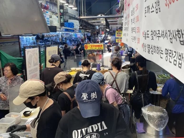 行列ができる人気店