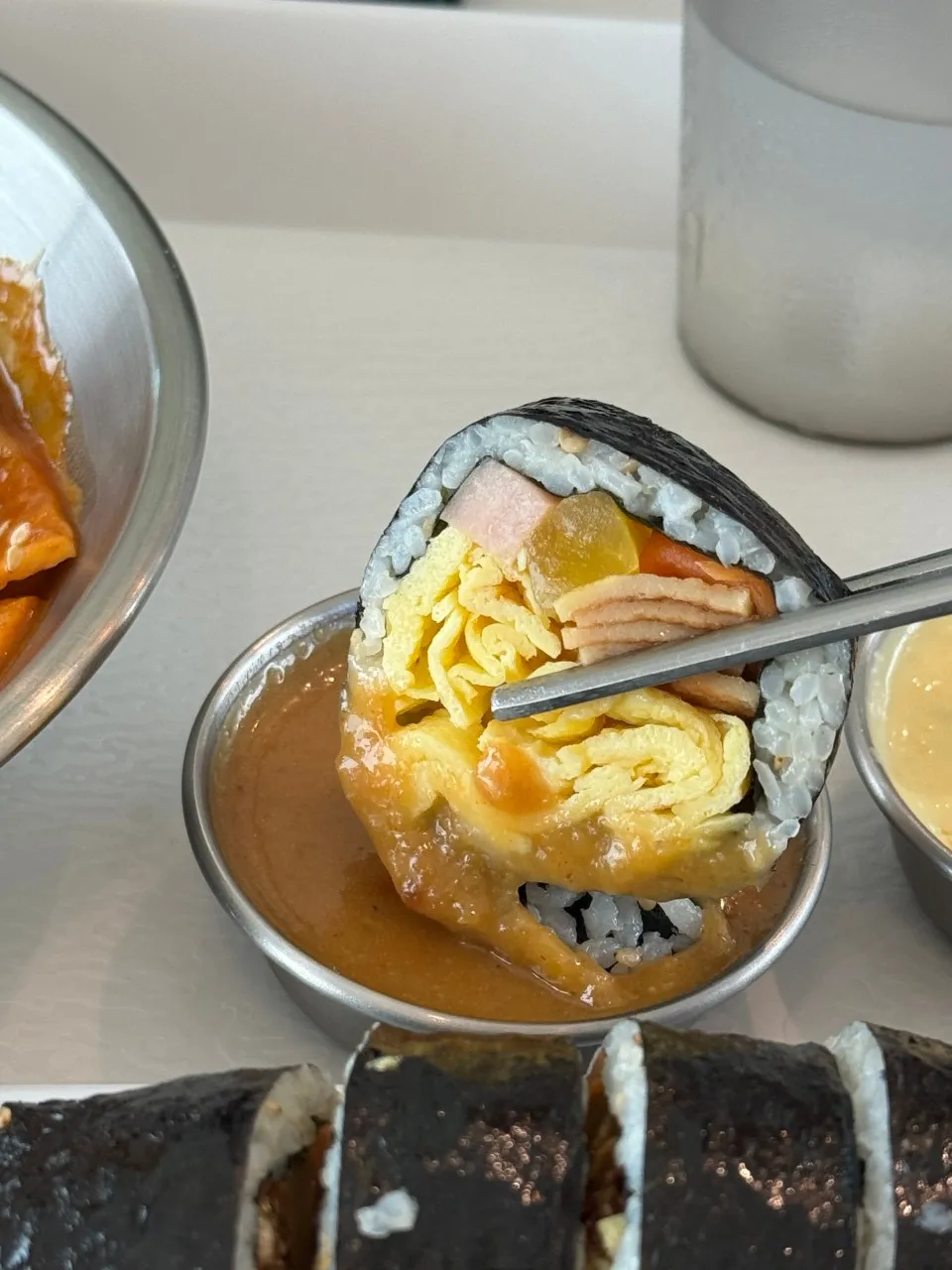 具材たっぷり!卵を贅沢に使ったキンパ