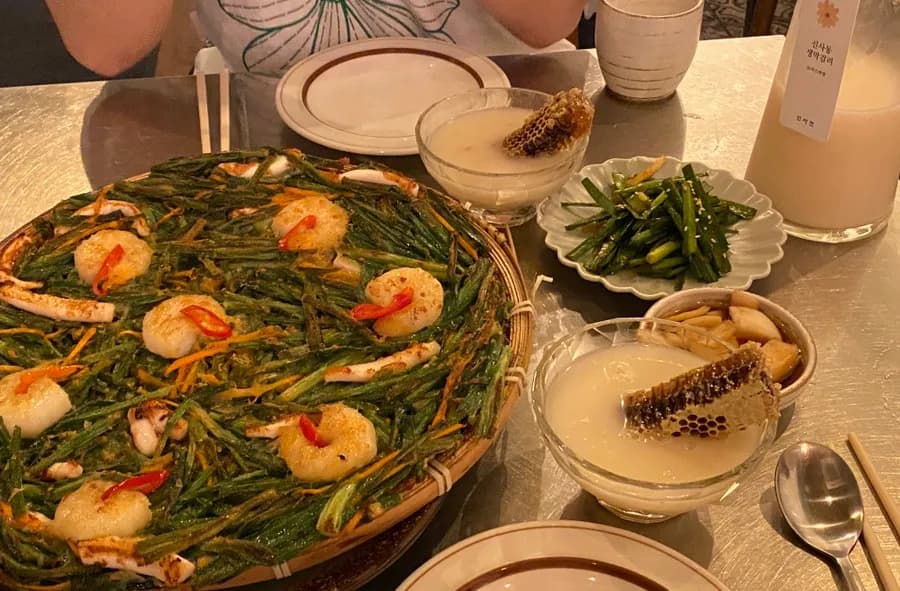 こだわりのチヂミも絶品