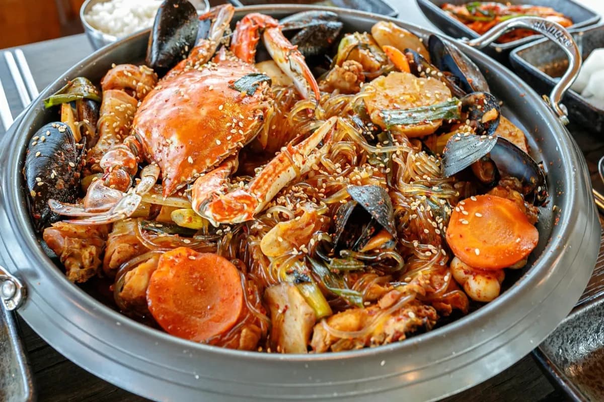 「海鮮チムタク」もおすすめ