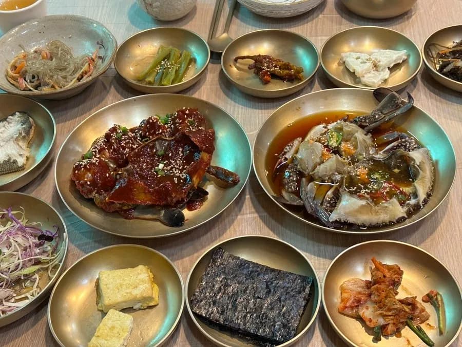 特製醤油ダレが効いている「カンジャンケジャン」