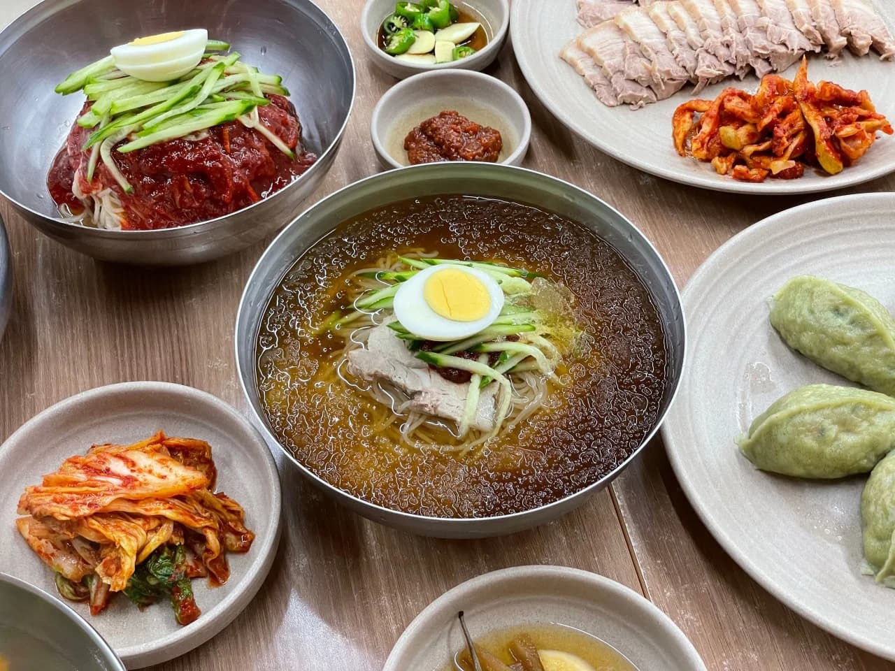 ハルバンミルミョンモスルポ本店