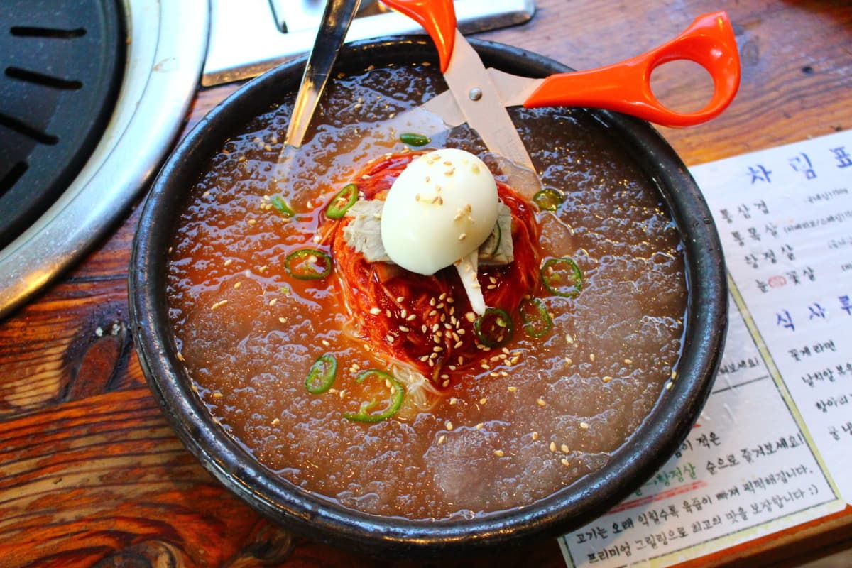 壺はさみ冷麺