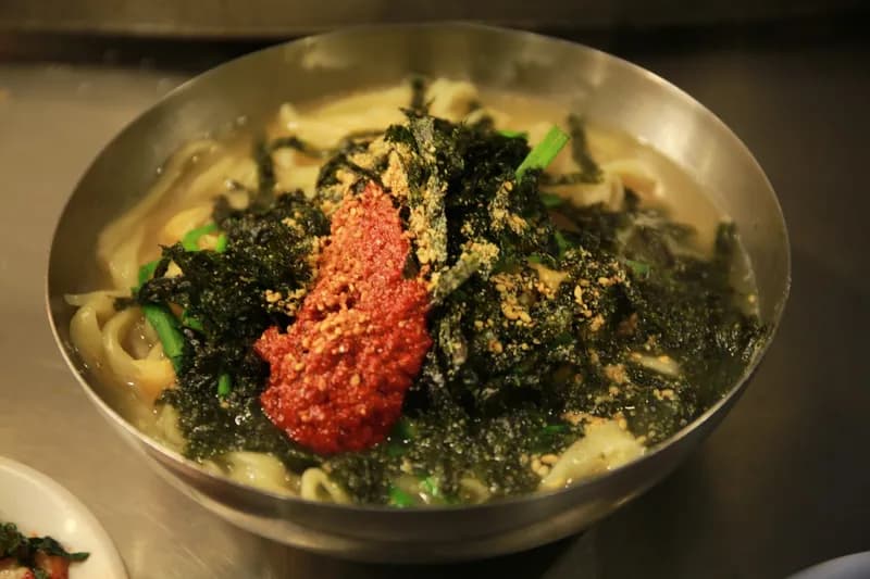 韓国式手打ち麺+冷麺