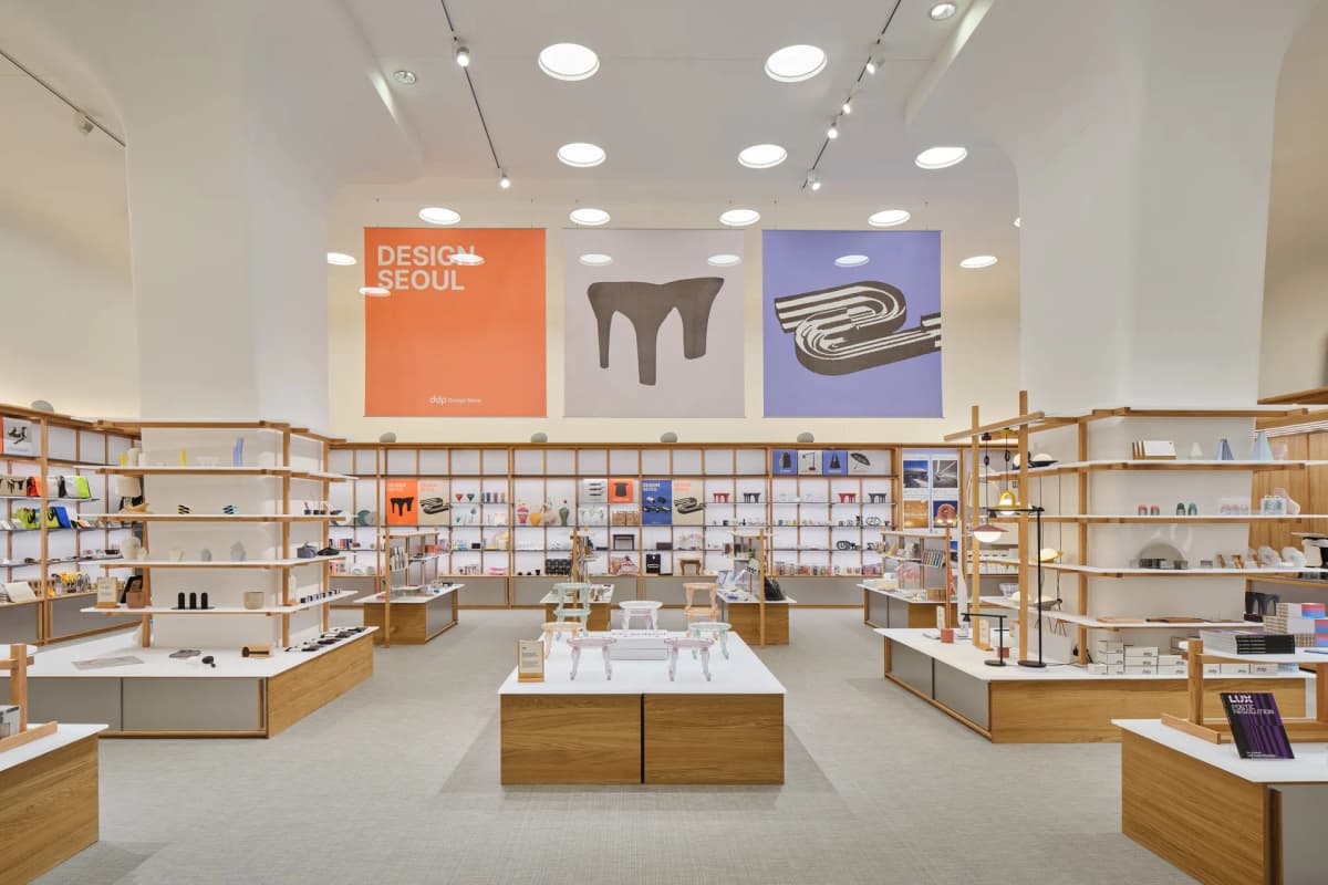 お土産ショップ「DDPデザインストア」