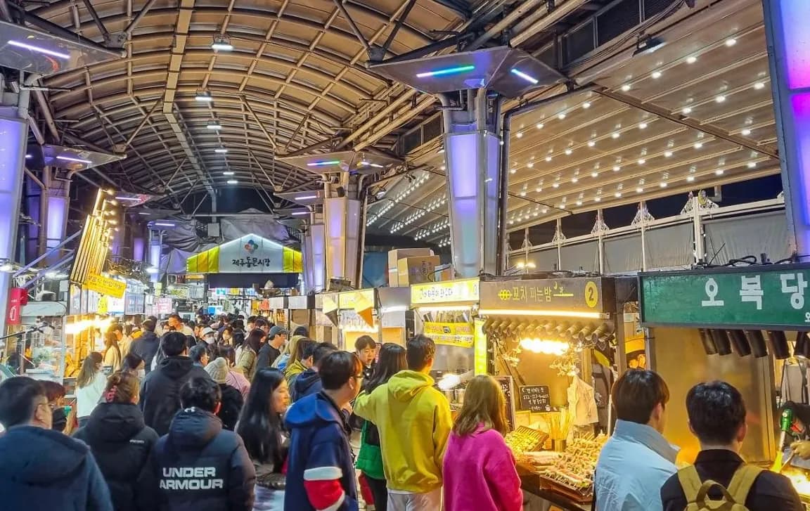 「東門市場」の夜市はマストの観光コース !