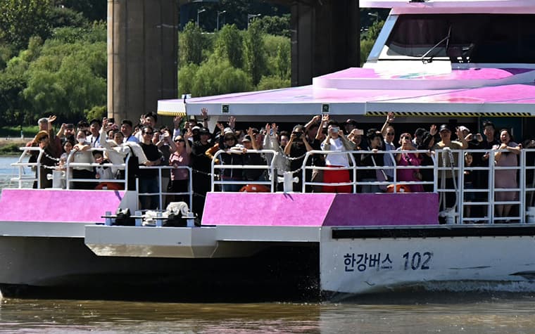 1カ月ぶりに漢江バスの運航再開 ! 初日から利用者3000人超え